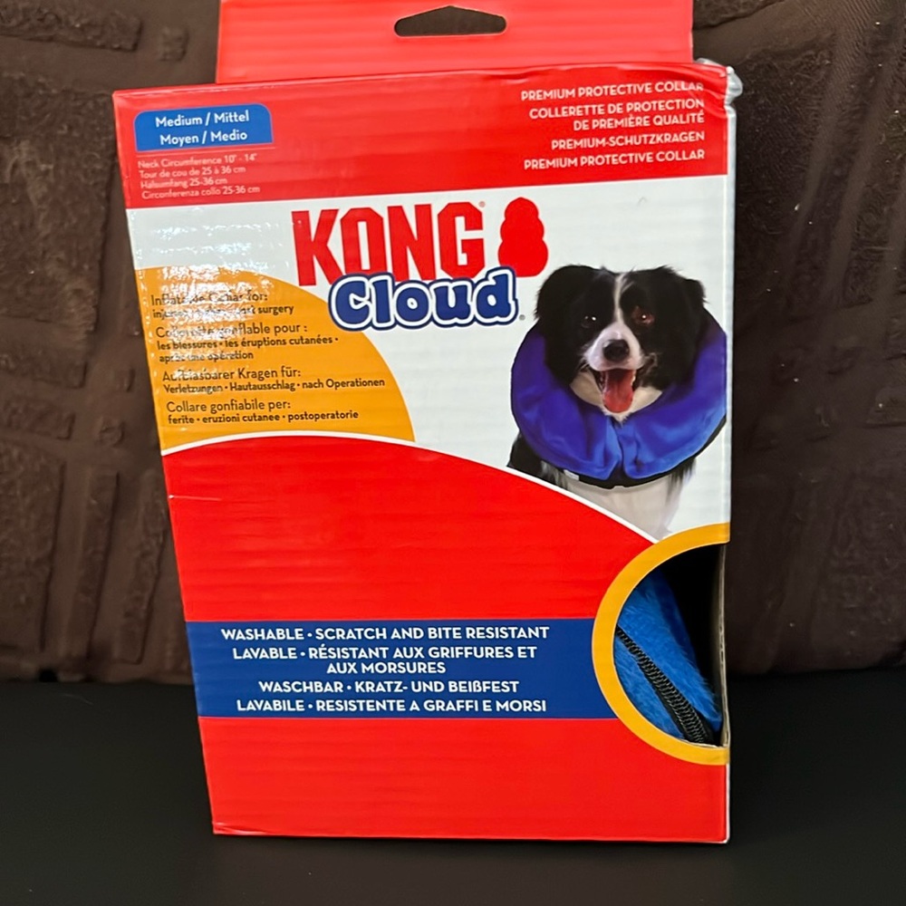 Kong brand inflatable cloud collar NWOT